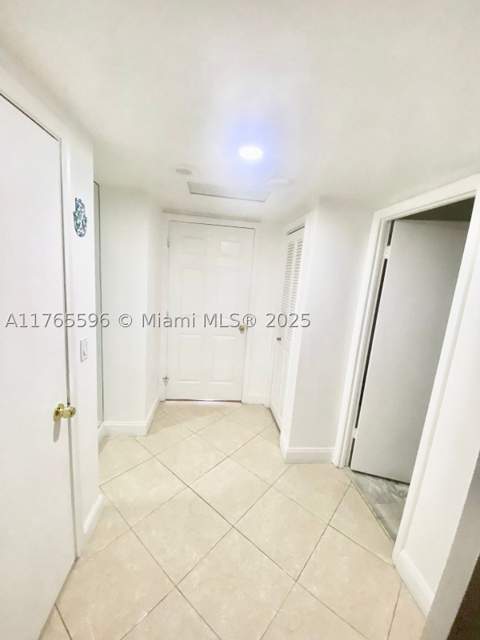 9801 Collins Ave 8M, Bal Harbour FL - photo 22 of 29
