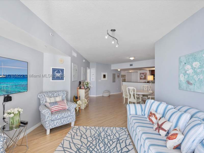 1 bedroom Condominium at 16699 Collins Ave 3710, La Perla Condo, Sunny Isles Beach — photo 5