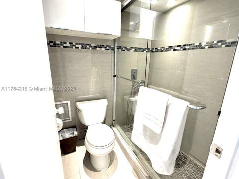 5445 Collins Ave Th-11, Miami Beach FL - photo 12 of 24