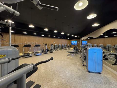 5445 Collins Ave Th-11, Miami Beach FL - photo 19 of 24