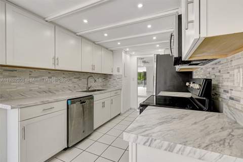 4000 Towerside Ter 302, Miami FL - photo 20 of 69