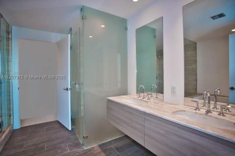 2900 NE 7th Ave 2008, Miami FL - photo 16 of 47