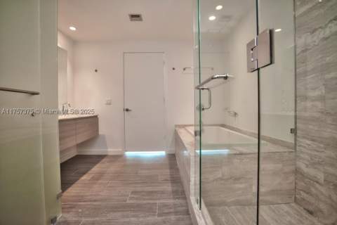 2900 NE 7th Ave 2008, Miami FL - photo 18 of 47