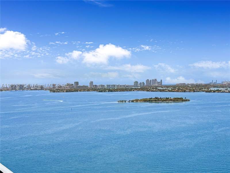 1 bedroom Condominium at 2900 NE 7th Ave 2008, Biscayne Beach Condo, Miami — photo 3
