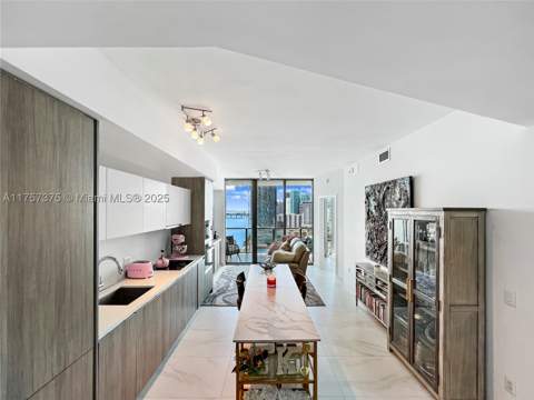 2900 NE 7th Ave 2008, Miami FL - photo 7 of 47
