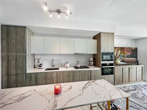 2900 NE 7th Ave 2008, Miami FL - photo 9 of 47