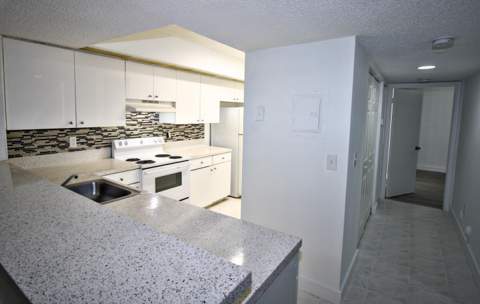18860 NW 57th Avenue 106, Hialeah FL - photo 20 of 21