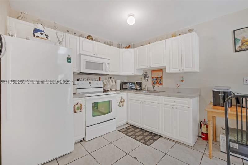 2 bedroom Condominium at 265 NE 12th Ave 265, Seagrape Village Condo, Homestead — photo 2