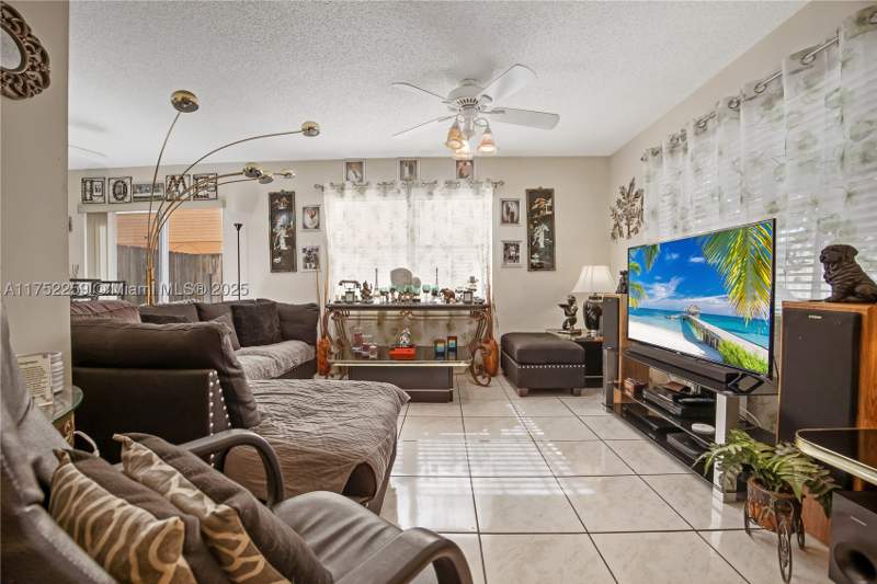 2 bedroom Condominium at 265 NE 12th Ave 265, Seagrape Village Condo, Homestead — photo 3