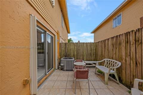 265 NE 12th Ave 265, Homestead FL - photo 7 of 21
