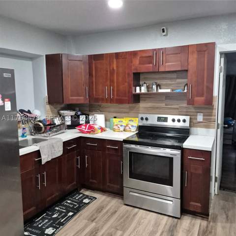8320 NW 10 Ave, Miami FL - photo 18 of 28