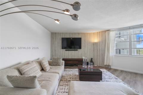 2750 NE 183rd St 1207, Aventura FL - photo 13 of 20