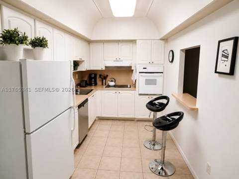 19390 Collins Ave 312, Sunny Isles Beach FL - photo 6 of 17