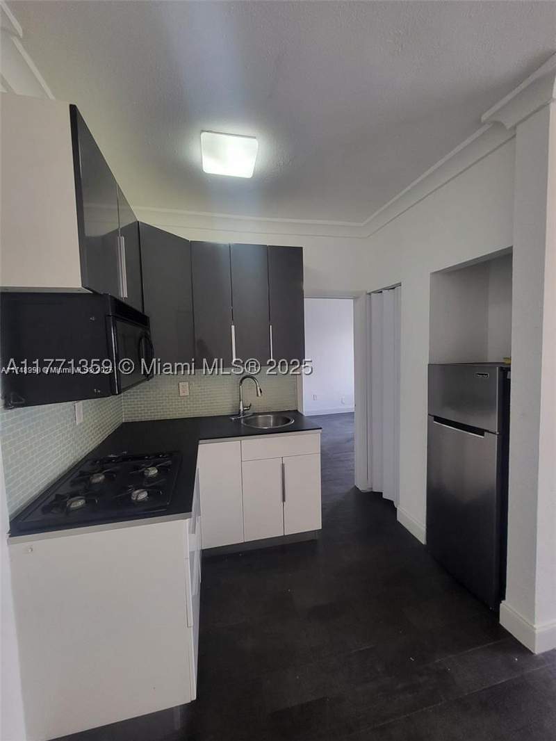 1 bedroom Condominium at 1611 Michigan Ave 25, Monterrey Condo, Miami Beach — photo 4