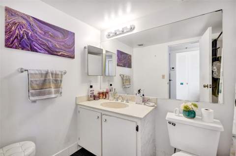 7601 E Treasure Drive 617, North Bay Village FL - photo 10 of 60