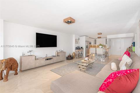6423 Collins Ave 309, Miami Beach FL - photo 14 of 29