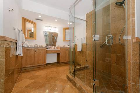 6423 Collins Ave 309, Miami Beach FL - photo 22 of 29