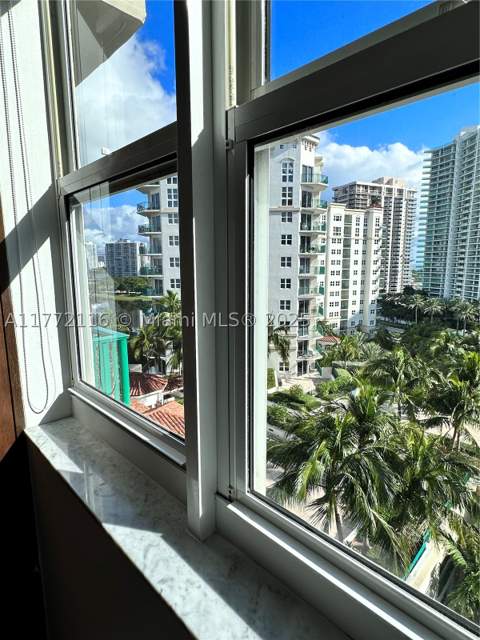 19900 E Country Club Dr 1012, Aventura FL - photo 21 of 40