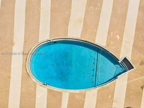 400 Kings Point Dr 1607, Sunny Isles Beach FL - photo 10 of 33