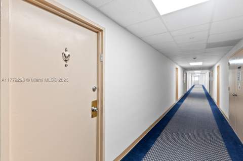 400 Kings Point Dr 1607, Sunny Isles Beach FL - photo 15 of 33