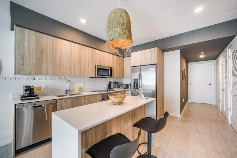 1 bedroom Condominium at 3900 Biscayne Blvd S-1016, Quadro Condo, Miami — photo 4