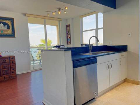 1625 Kennedy Cswy 603F, North Bay Village FL - photo 13 of 24
