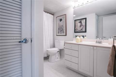 19390 Collins Ave 1614, Sunny Isles Beach FL - photo 15 of 41