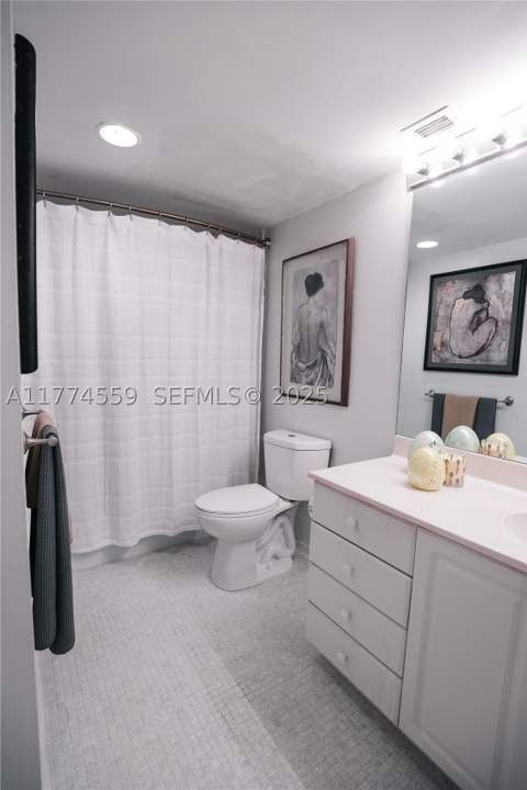 19390 Collins Ave 1614, Sunny Isles Beach FL - photo 16 of 41