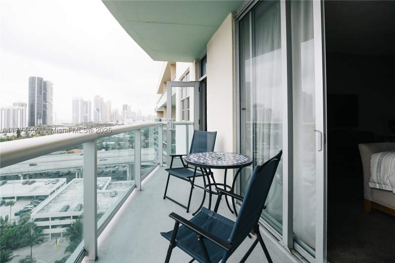 1 bedroom Condominium at 19390 Collins Ave 1614, Oceanview Building A Cond, Sunny Isles Beach — photo 3