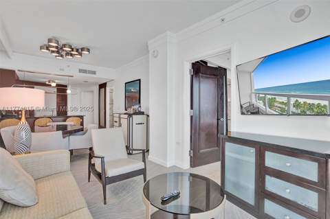 4391 Collins Ave 913/914, Miami Beach FL - photo 17 of 94