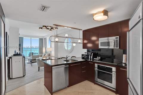 4391 Collins Ave 913/914, Miami Beach FL - photo 19 of 94