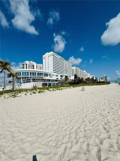 5445 Collins Ave 1520, Miami Beach FL - photo 16 of 43