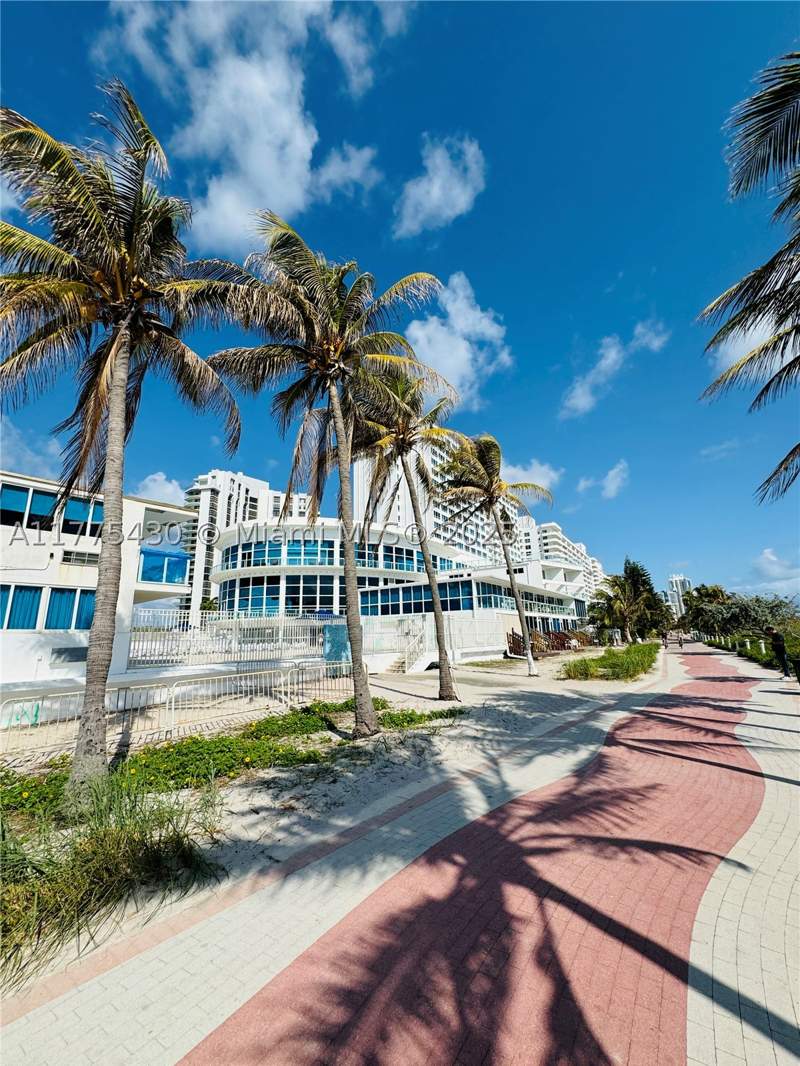 0 bedroom Condominium at 5445 Collins Ave 1520, Castle Beach Club Condo, Miami Beach — photo 3