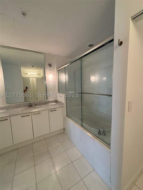 2001 Meridian Ave 309, Miami Beach FL - photo 13 of 29