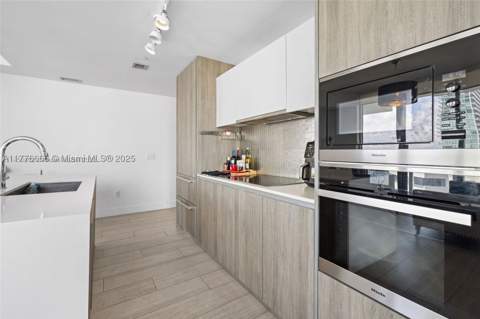2900 NE 7th Ave 901, Miami FL - photo 11 of 26