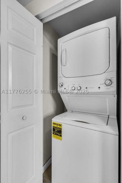 215 SW 42nd Ave 402, Miami FL - photo 13 of 20