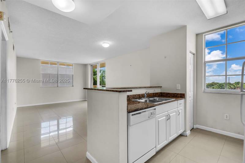 2 bedroom Condominium at 215 SW 42nd Ave 402, Lejeune Plaza Condo, Miami — photo 2