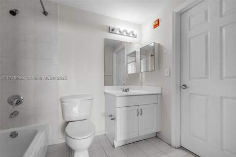 215 SW 42nd Ave 402, Miami FL - photo 8 of 20