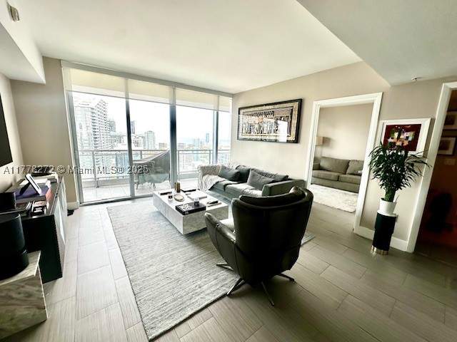2 bedroom Condominium at 92 SW 3rd St 4104, Mint Condo, Miami — photo 4