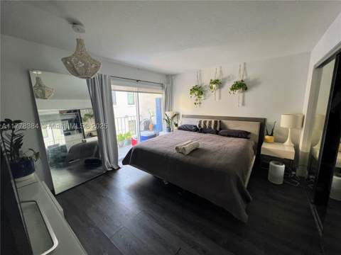 221 Meridian Ave 206, Miami Beach FL - photo 8 of 10
