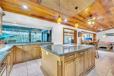 7801 SW 170th St, Palmetto Bay FL - photo 21 of 69