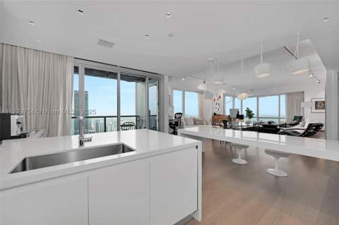1425 Brickell Ave 61E, Miami FL - photo 16 of 47