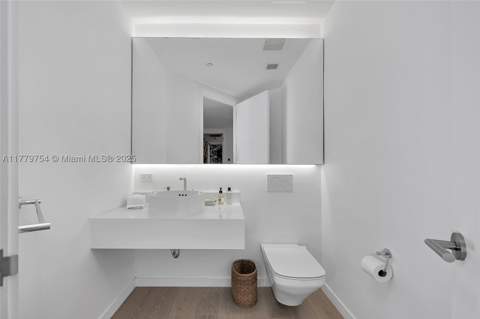 1425 Brickell Ave 61E, Miami FL - photo 21 of 47