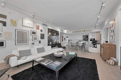 1425 Brickell Ave 61E, Miami FL - photo 9 of 47
