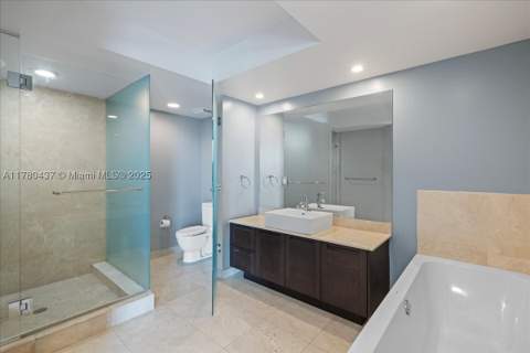 200 Sunny Isle Bl 2-1202, Sunny Isles Beach FL - photo 14 of 38