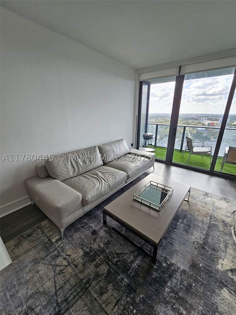 1 bedroom Condominium at 121 NE 34 St 2511, Hyde Midtown, Miami — photo 2
