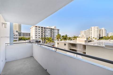 1658 Bay Rd 504, Miami Beach FL - photo 12 of 18
