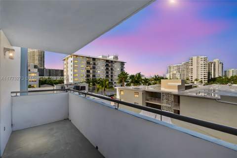 1658 Bay Rd 504, Miami Beach FL - photo 13 of 18