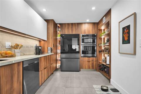 311 Poinciana Dr 801, Sunny Isles Beach FL - photo 18 of 48