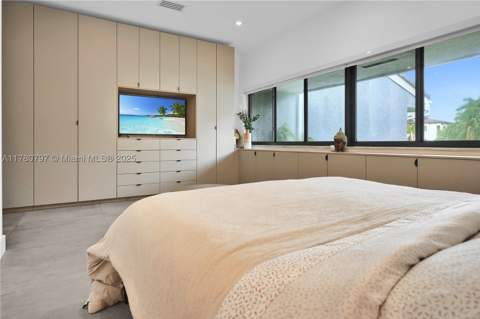 311 Poinciana Dr 801, Sunny Isles Beach FL - photo 20 of 48